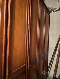 Armadio a 5 Ante in Legno