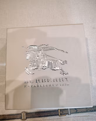 cintura Burberry nuova originale 