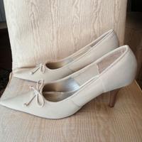 Decolté nuovo tessuto retina colore beige