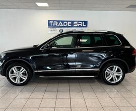 VOLKSWAGEN Touareg Touareg 3.0 TDI EURO 5-B Blue