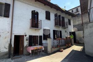 CASA SEMINDIPENDENTE A CASTELL'ALFERO