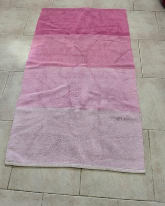 tappeto da bagno rosa 