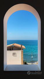 In centro, s.maria di castellabate, vista mare