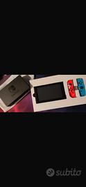 Nintendo switch + 3 giochi + microSD 256 Giga