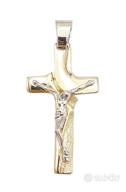 Pendente a croce uomo realizzato in oro giallo 18K