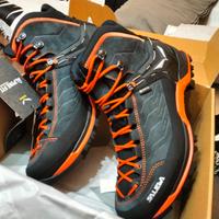 scarpe da trekking 