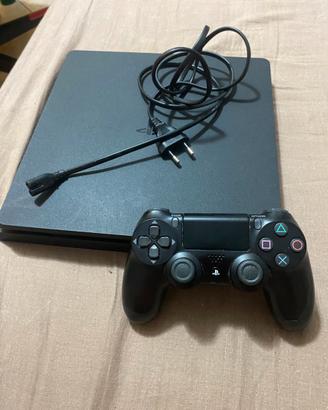 Play4 slim con controller originale e gioco