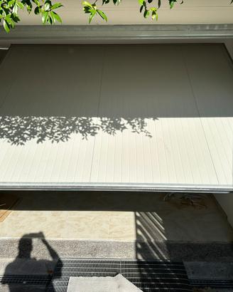 Porta automatica per garage – come nuova!