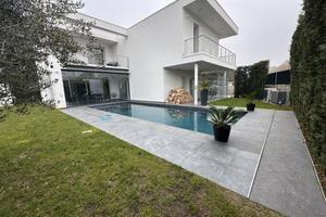 MESTRE Villa con scoperto esclusivo