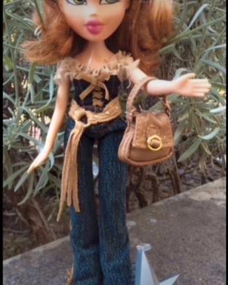 Bambola Bratz. MGA 2002. Vintage 