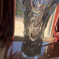 Vaso di fiori in vetro