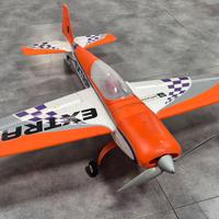 aeromodello extra 300