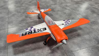 aeromodello extra 300