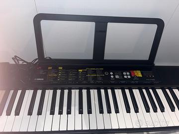 Tastiera YAMAHA PSR-F52