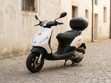 Piaggio Zip 50 4T Solo 500 km (Pari al nuovo!)