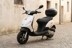 Piaggio Zip 50 4T Solo 500 km (Pari al nuovo!)
