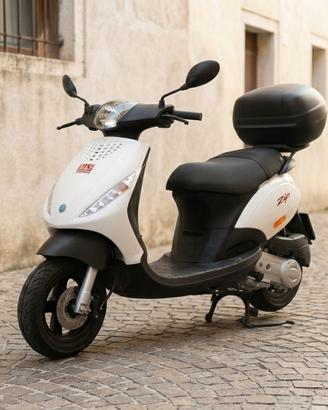 Piaggio Zip 50 4T Solo 500 km (Pari al nuovo!)