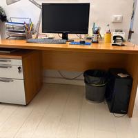 Set tavolo e mobili da ufficio