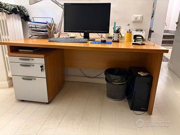 Set tavolo e mobili da ufficio