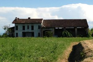 Attività / Licenza di 4000 m² con più di 5 locali 
