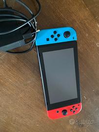 Nintendo Switch + 4 giochi (Mario Odyssey, Switch