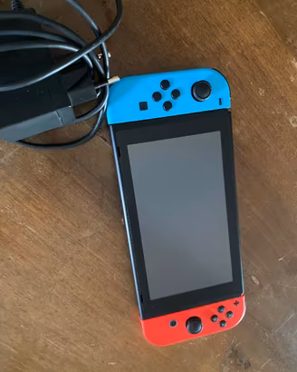 Nintendo Switch + 4 giochi (Mario Odyssey, Switch
