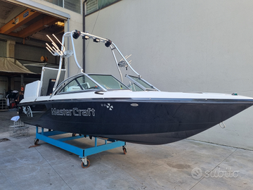Mastercraft x2 wakeboard prostar 205