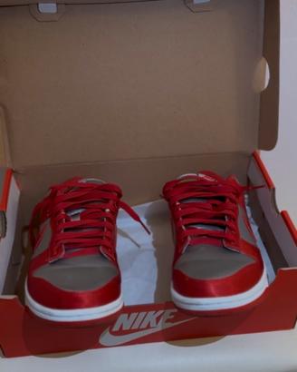 Nike Dunk low ess SNKR