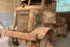 Camion d’epoca zavorrati