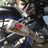 Terminale akrapovic slip on 