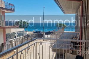 Appartamento con garage a Roccalumera