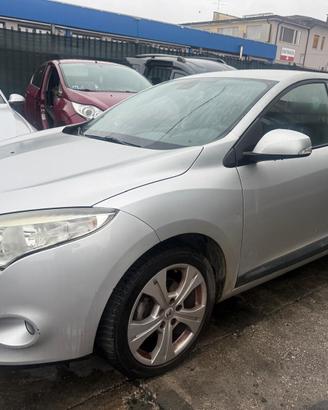 Ricambi usati RENAULT MEGANE III 2011 cil 1461 KW8