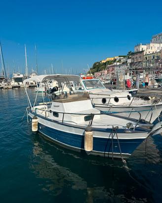 Gozzo 6.80 metri 58 kw Volvo Penta