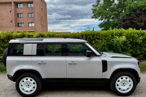 Land Rover Defender 110 250 CV - NUOVA UNICA