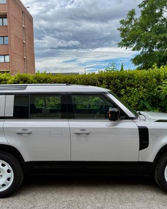 Land Rover Defender 110 250 CV - NUOVA UNICA