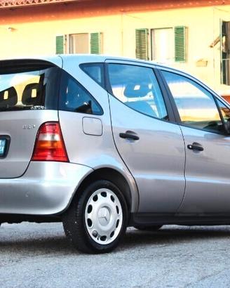 Mercedes-benz A 160 CDI ESTETICA E INTERNO DA VETR