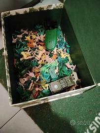 grande lotto misto di soldatini della guerra