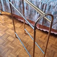 Porta asciugamani mobile