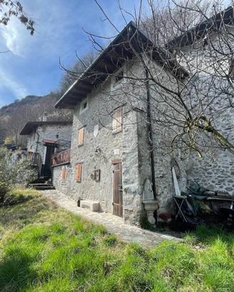 Casa indipendente di 104 m² con 3 locali a Ardenno