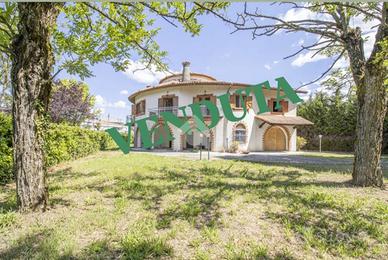 VILLA SINGOLA A RIETI