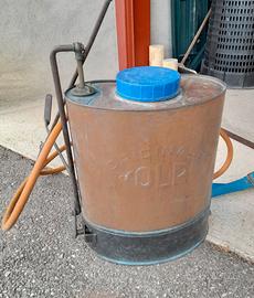 Vecchio diffusore  per vigneto