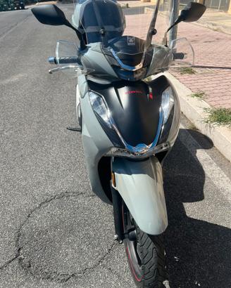 Honda sh 350 sport