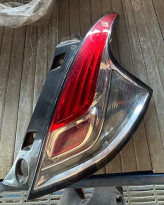 Fanale Faro Posteriore destro Lancia Y