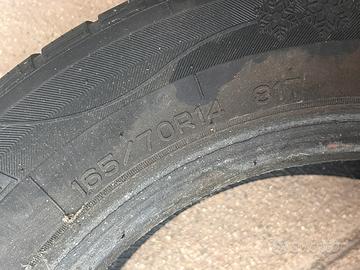 4 Gomme auto 165/70 R14