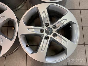 Cerchi in lega 17 originali Audi A3 Q2 Q3 TT