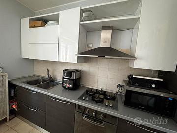 Cucina lineare senza costo