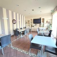 NEGOZIO A MONTEGIOCO