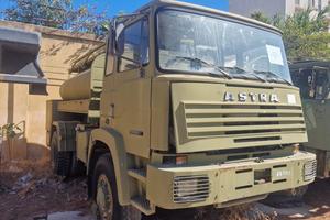 Camion Cisterna Astra Acm90