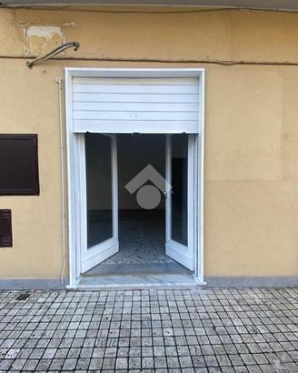 NEGOZIO A CERVINARA