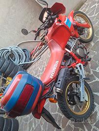 Honda Dominator 